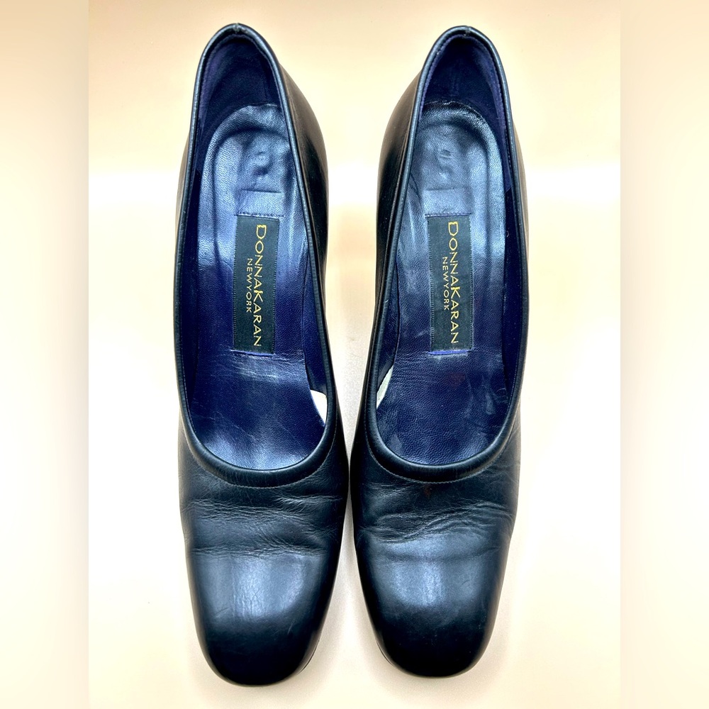Vintage Ladies Donna Karan Collection Black Dress Pumps